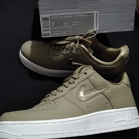 🔥🔥 Air Force 1 '07 PRM LX - Picture 2 of 4